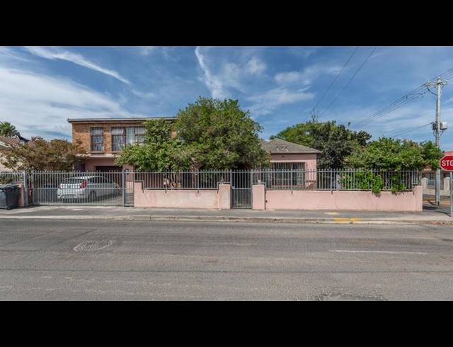 4 BEDROOM HOUSE FOR SALE IN AVONDALE